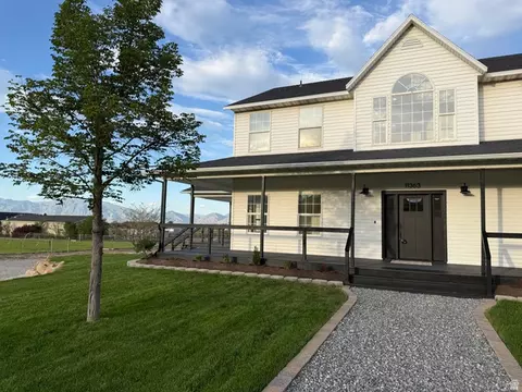 Exterior - 11363 S 5600 W, Payson, UT 84651 photo 5 of 9