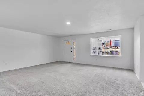 Living - 11363 S 5600 W, Payson, UT 84651 photo 6 of 7