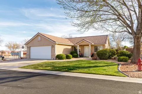 362 E 680 S, Ivins, UT 84738