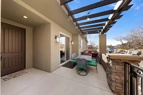 Exterior - 4177 E Coral Dr, Washington, UT 84780 photo 2 of 11