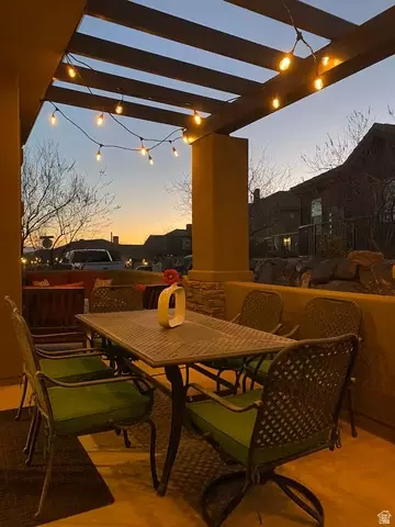 Exterior - 4177 E Coral Dr, Washington, UT 84780 photo 3 of 11