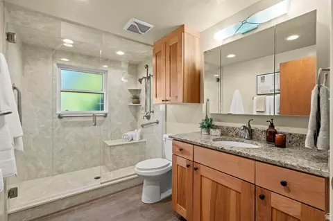 Bath - 265 E 600 N, Mapleton, UT 84664 photo 1 of 3