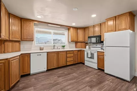 Kitchen - 265 E 600 N, Mapleton, UT 84664 photo 2 of 4