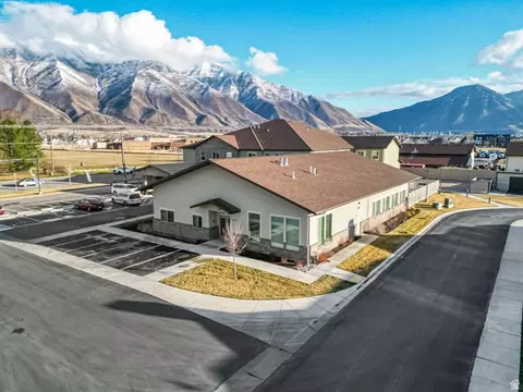Exterior - 1810 W 300 S #D, Mapleton, UT 84664 photo 5 of 9