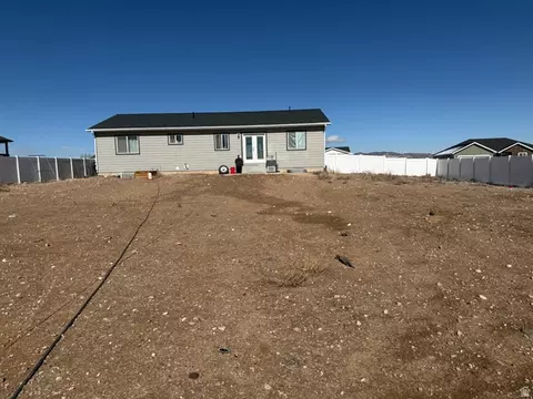Exterior - 2102 E 1820 S, Naples, UT 84078 photo 2 of 8