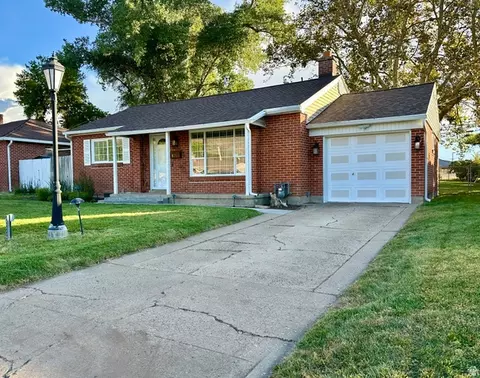 571 E Ben Lomond Ave, South Ogden, UT 84403