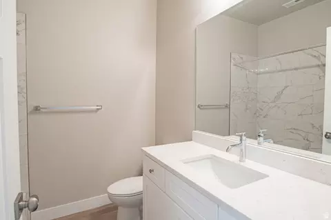 Bath - 1024 S 2770 E, Spanish Fork, UT 84660 photo 3 of 3