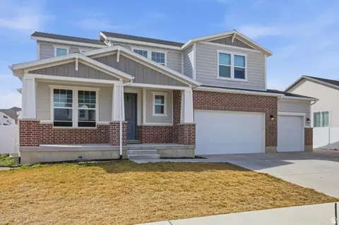 3815 W Safflower Dr, Eagle Mountain, UT 84043