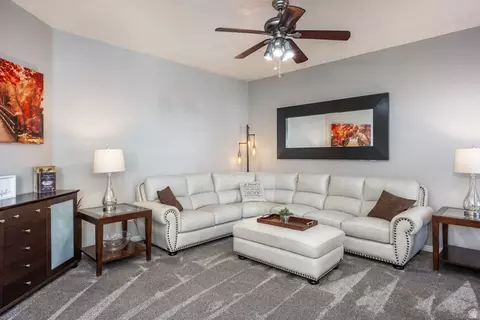 Living - 941 E Beartooth Cir S, Draper, UT 84020 photo 1 of 3