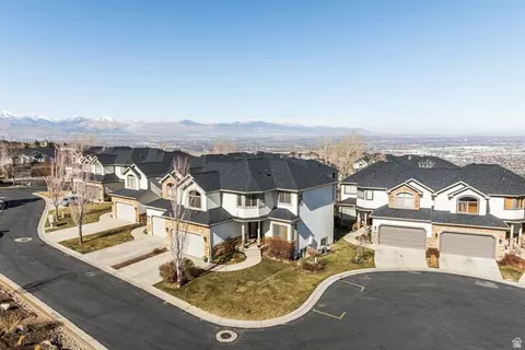 View/Area - 941 E Beartooth Cir S, Draper, UT 84020 photo 5 of 9