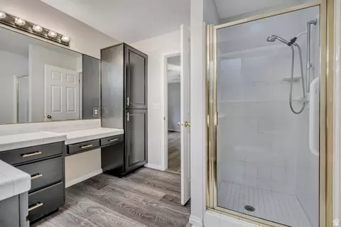 Bath - 1342 E 5200 S, South Ogden, UT 84403 photo 2 of 3