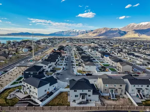 View/Area - 213 W Sicula Rd, Vineyard, UT 84059 photo 3 of 8