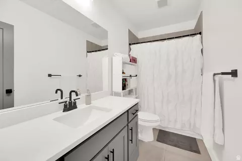 Bath - 213 W Sicula Rd, Vineyard, UT 84059 photo 5 of 5