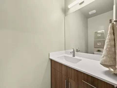 Bath - 7222 S Ramanee Dr E, Midvale, UT 84047 photo 2 of 2