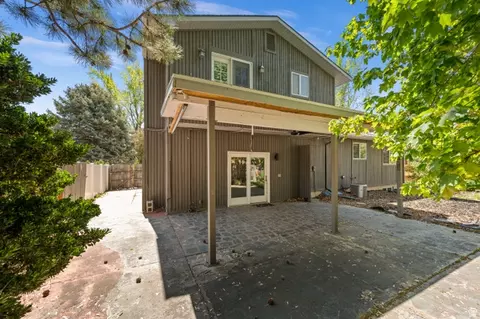 Exterior - 2163 E Borg Dr, Sandy, UT 84092 photo 2 of 5
