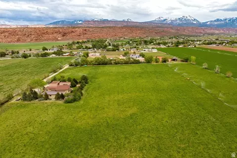 View/Area - 3885 S Maynard Ln #1, Moab, UT 84532 photo 2 of 2