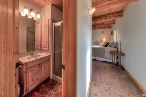 Bath - 3885 S Maynard Ln #1, Moab, UT 84532 photo 4 of 4