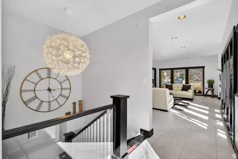 Entry Way - 145 W Carnesecca Ct, Mapleton, UT 84664 photo 5 of 11