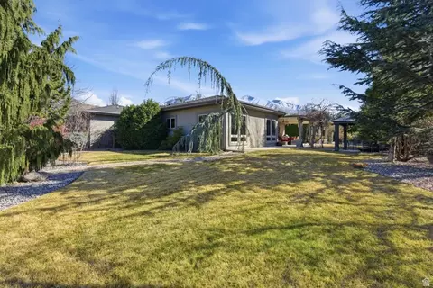 Exterior - 145 W Carnesecca Ct, Mapleton, UT 84664 photo 18 of 19