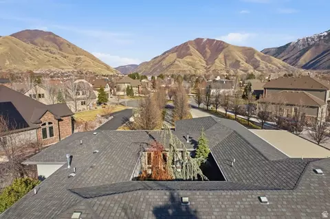 Exterior - 145 W Carnesecca Ct, Mapleton, UT 84664 photo 8 of 19