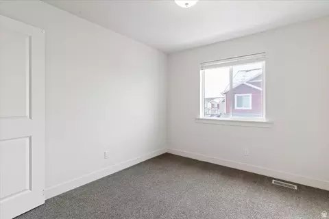 Bedroom - 433 S 1580 E, Hyrum, UT 84319 photo 4 of 5