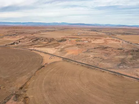 16281 E 5500 S, Randlett, UT 84063 photo 24