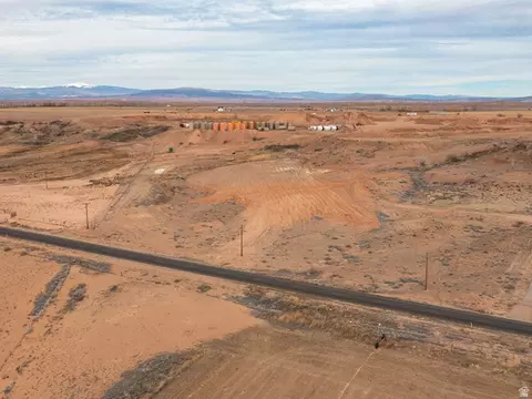 16281 E 5500 S, Randlett, UT 84063 photo 15
