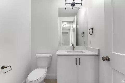 Bath - 1872 S 100 E #6, Payson, UT 84651 photo 4 of 5