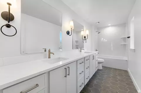 Bath - 1872 S 100 E #6, Payson, UT 84651 photo 5 of 5