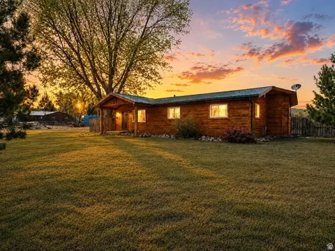 1084 W 2000 N, Vernal, UT 84078