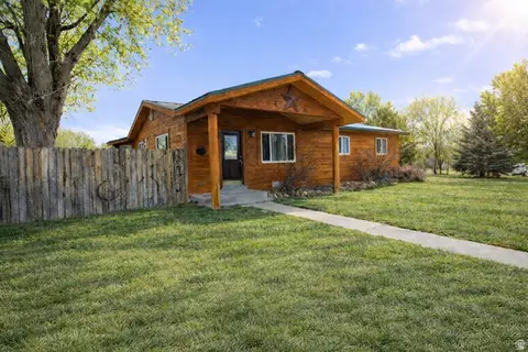 1084 W 2000 N, Vernal, UT 84078