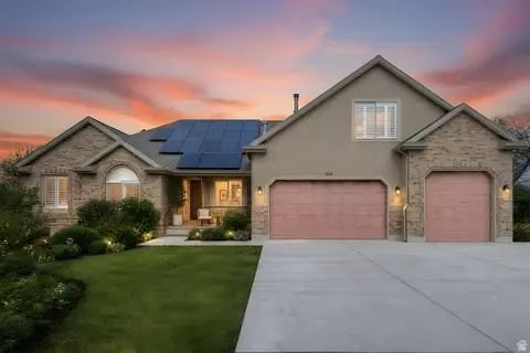 1114 W Shields Ln, South Jordan, UT 84095