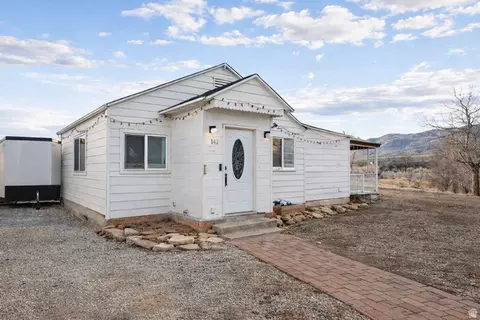 141 Garden Rd, East Carbon, UT 84520