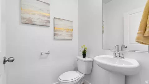 Bath - 4130 N 560 W #004, Erda, UT 84074 photo 5 of 5