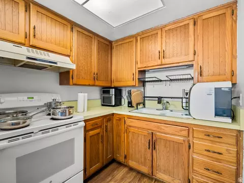 Kitchen - 460 E 200 S, Provo, UT 84606 photo 7 of 8