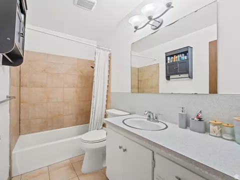 Bath - 460 E 200 S, Provo, UT 84606 photo 2 of 2