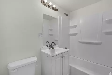 Bath - 2946 Ogden Ave, Ogden, UT 84403 photo 5 of 6
