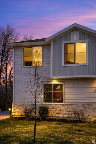 615 S Plum Creek Ln E, Ogden, UT 84404