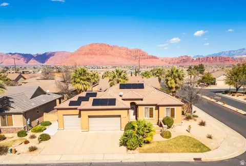 3902 London Ln, Santa Clara, UT 84765
