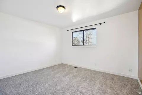 Bedroom - 569 E Aloha Ln, Sandy, UT 84070 photo 3 of 8