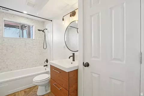 Bath - 569 E Aloha Ln, Sandy, UT 84070 photo 2 of 2