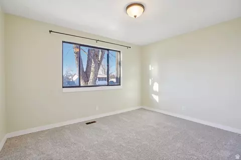 Bedroom - 569 E Aloha Ln, Sandy, UT 84070 photo 5 of 8