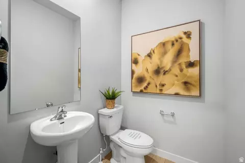 Bath - 2103 E Chickadee Dr #4113, Eagle Mountain, UT 84005 photo 1 of 2