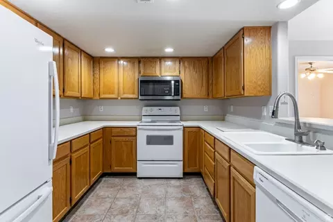 Kitchen - 490 E 700 S #D43, Clearfield, UT 84015 photo 3 of 3