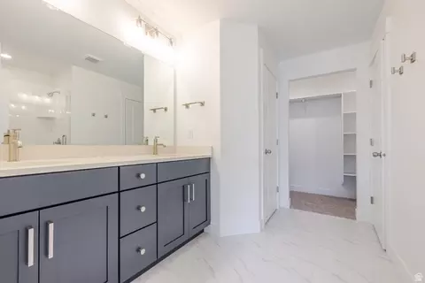 Bath - 5286 S Acacia Dr #798, Mapleton, UT 84664 photo 1 of 2