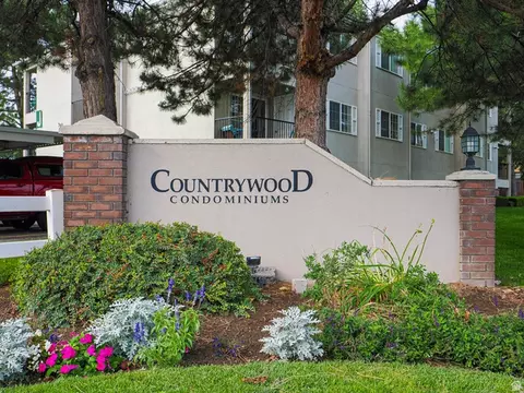 1817 W 7600 S #I 204, West Jordan, UT 84084