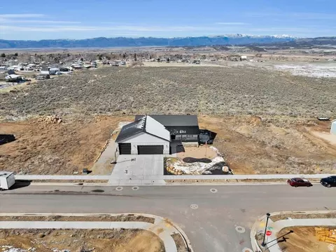 View/Area - 440 N 725 E, Mount Pleasant, UT 84647 photo 3 of 7