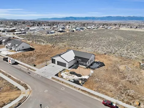 View/Area - 440 N 725 E, Mount Pleasant, UT 84647 photo 2 of 7