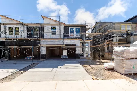 5272 S Acacia Dr #800, Mapleton, UT 84664