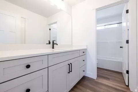 Bath - 195 W Harmony Ridge Pkwy #601, Mapleton, UT 84664 photo 1 of 1